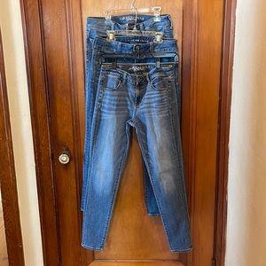 Women’s American Eagle Jeans back to school bundle of three size 8